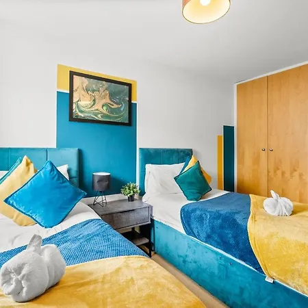 Stunning Abode -sleeps 6 With Balcony! Apartman *